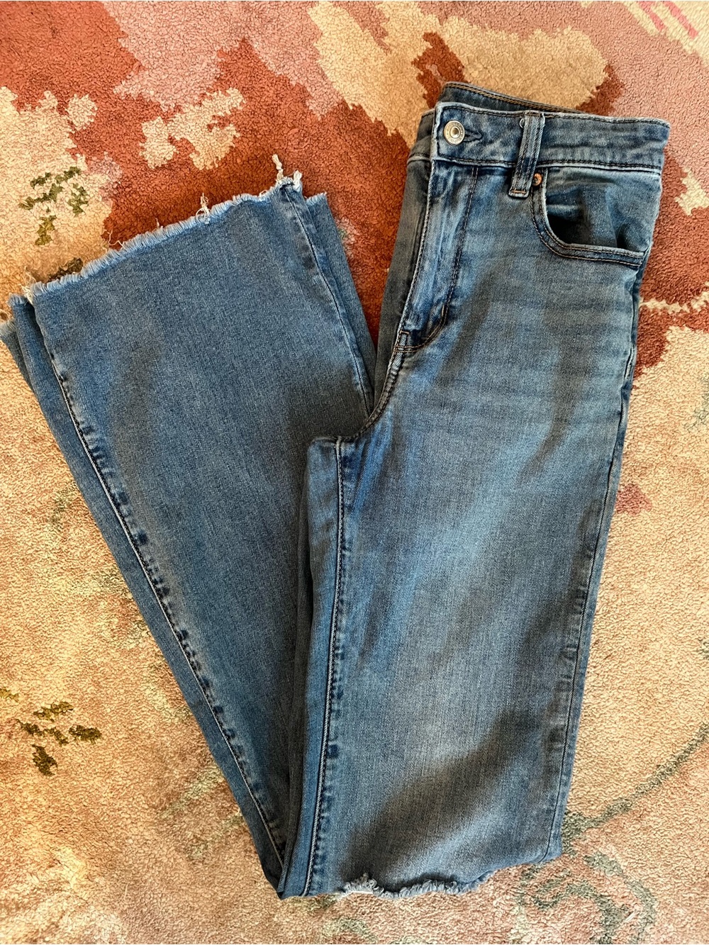 American Eagle Super High-Rise Flare Jeans - Women’s 6 X-Long inseam
